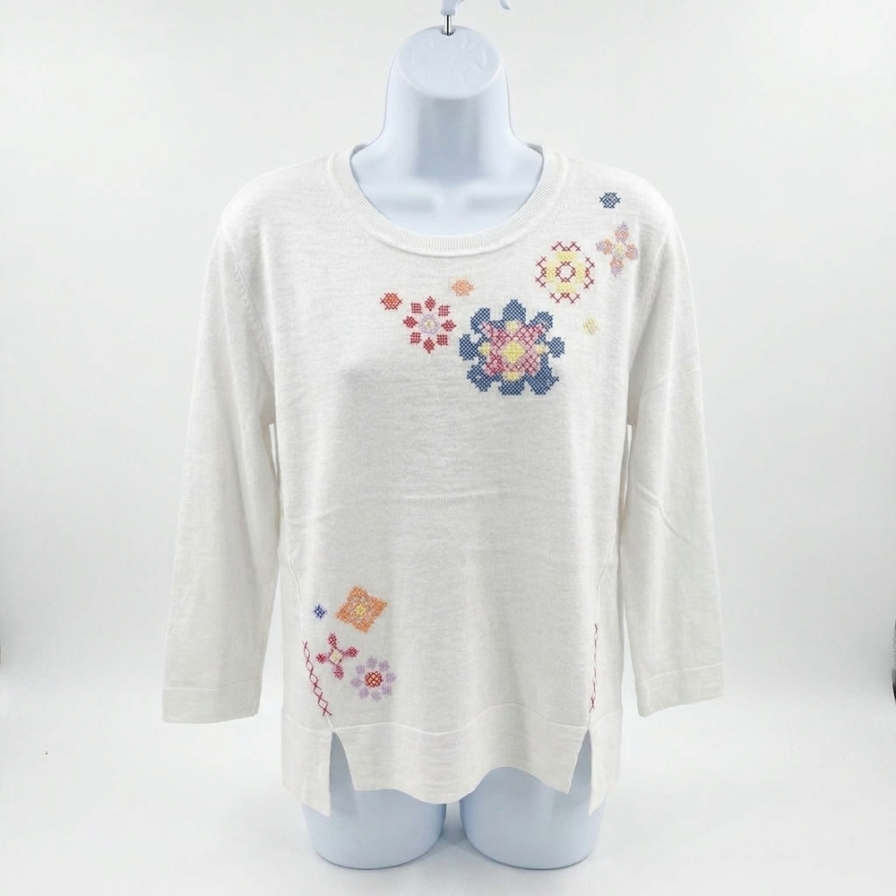 NEW CHARLIE B women's cross stitch embroidered sweater in white